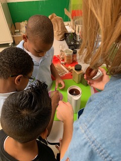 Image for grinding up cloves during the specialty fair 