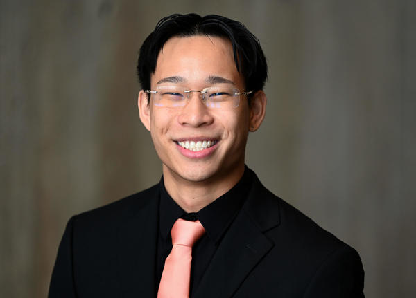 Chulan Huang 