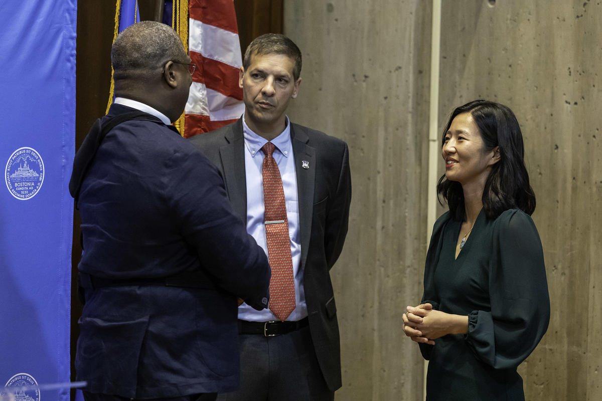 Mayor Wu (right), Boston Police Commissioner Michael Cox (left), and Boston Police Patrolmen’s Association (BPPA) President Larry Calderone discuss details of the tentative agreement with the BPPA in the Eagle Room.