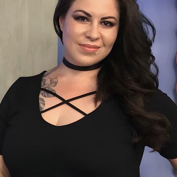 Angela Abad